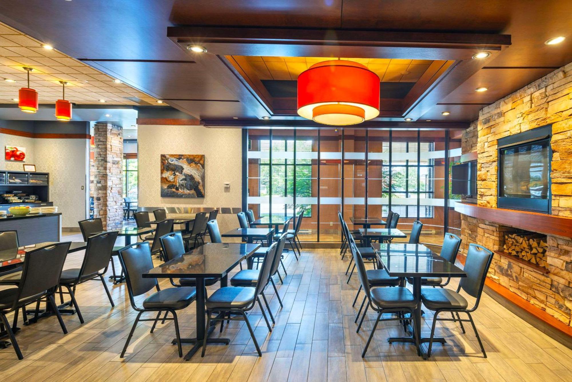Quality Inn & Suites Леви Экстерьер фото