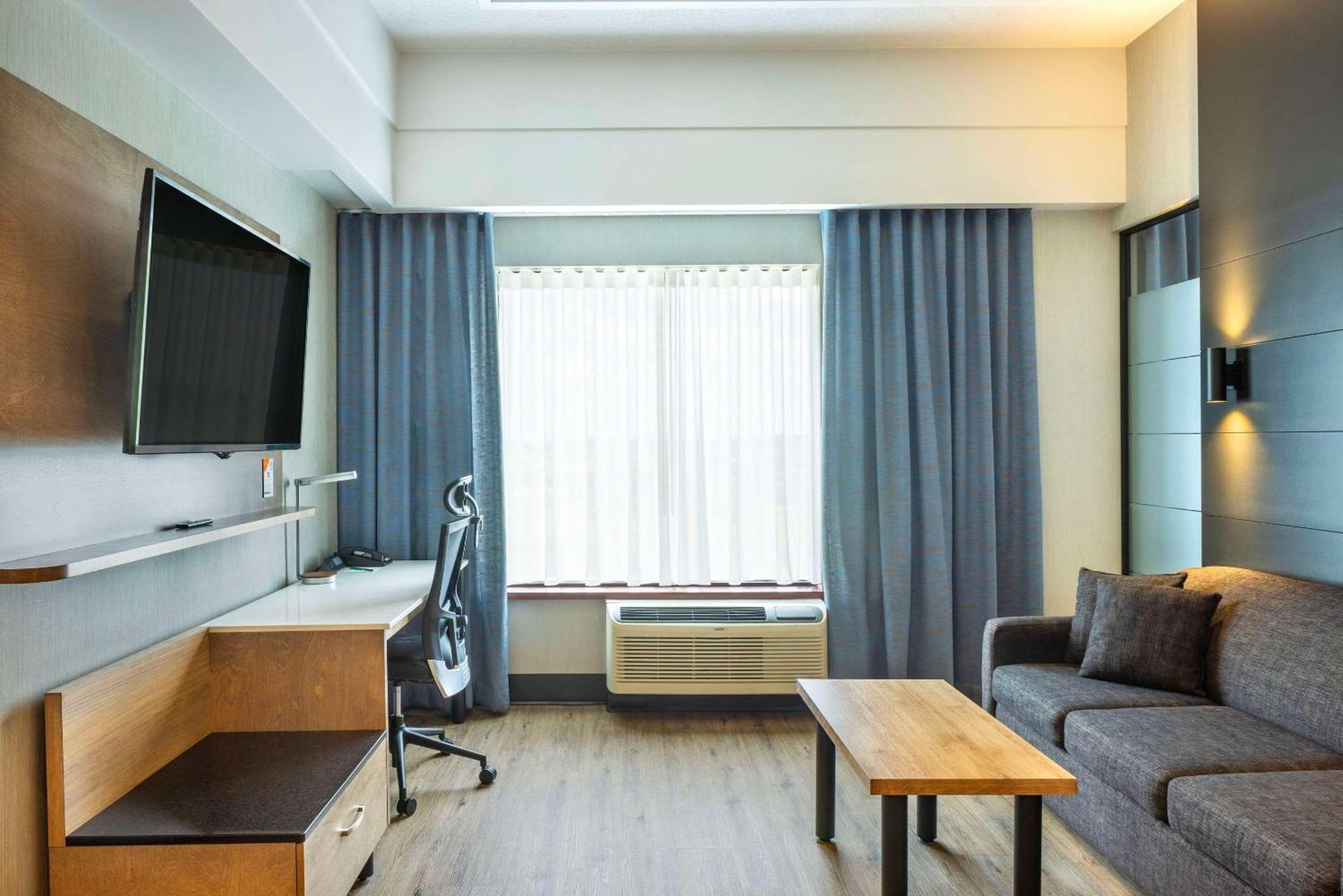 Quality Inn & Suites Леви Экстерьер фото