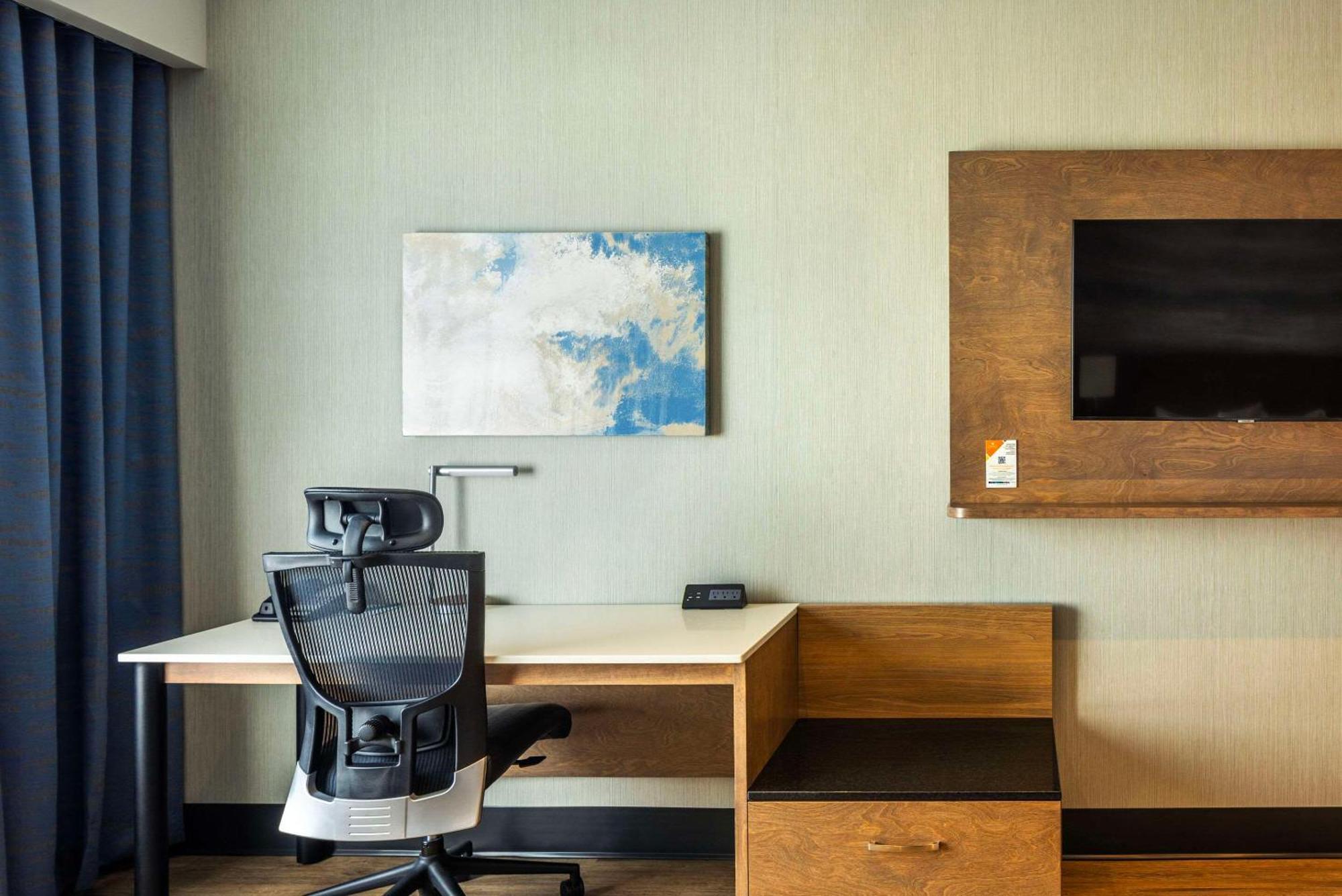 Quality Inn & Suites Леви Экстерьер фото