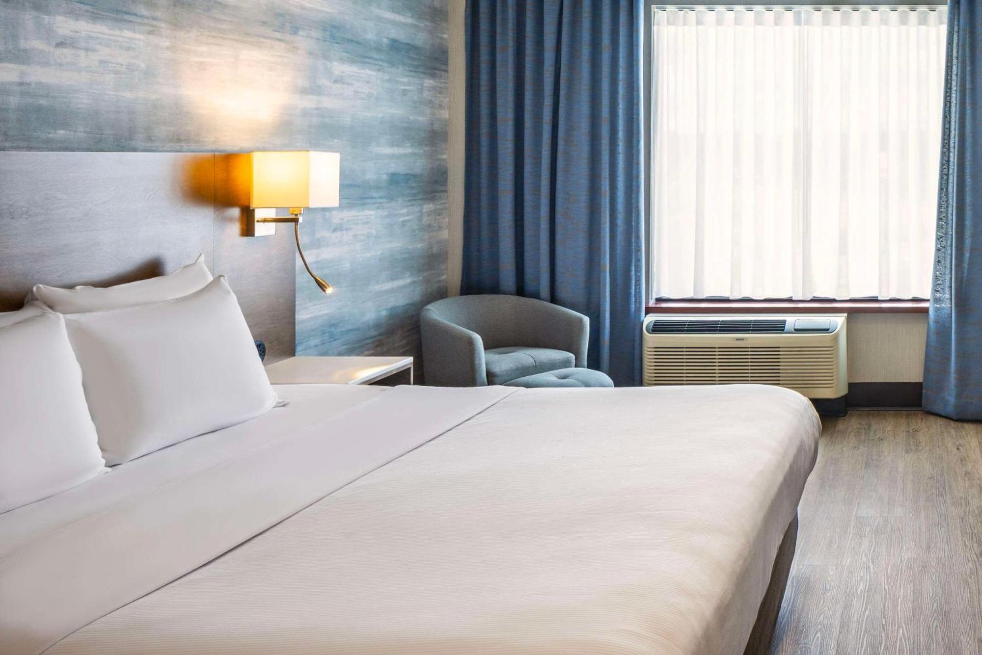 Quality Inn & Suites Леви Экстерьер фото