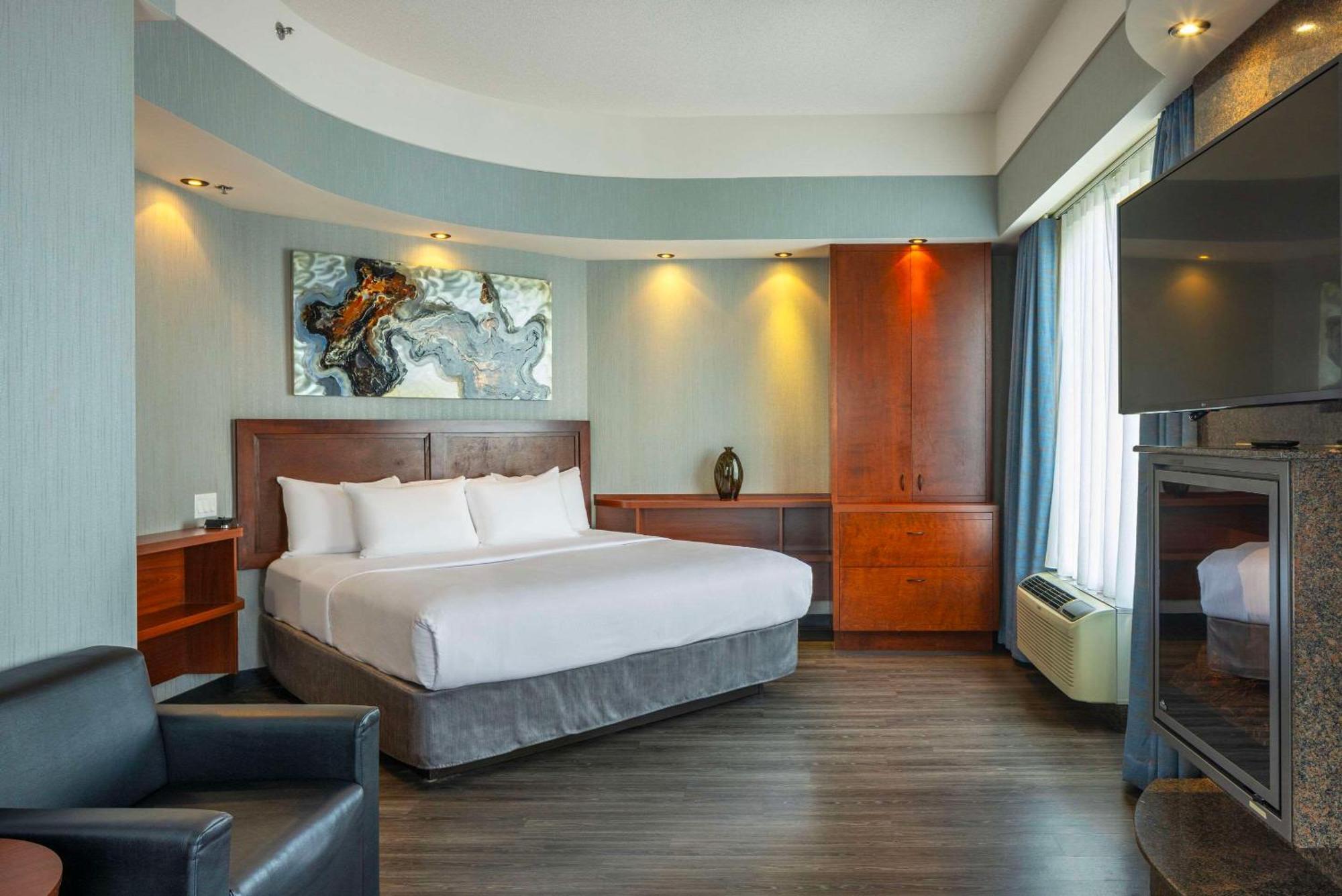 Quality Inn & Suites Леви Экстерьер фото